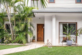 A Perfect Stay - Baby Blue Byron Bay